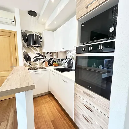 Luce Apartment *